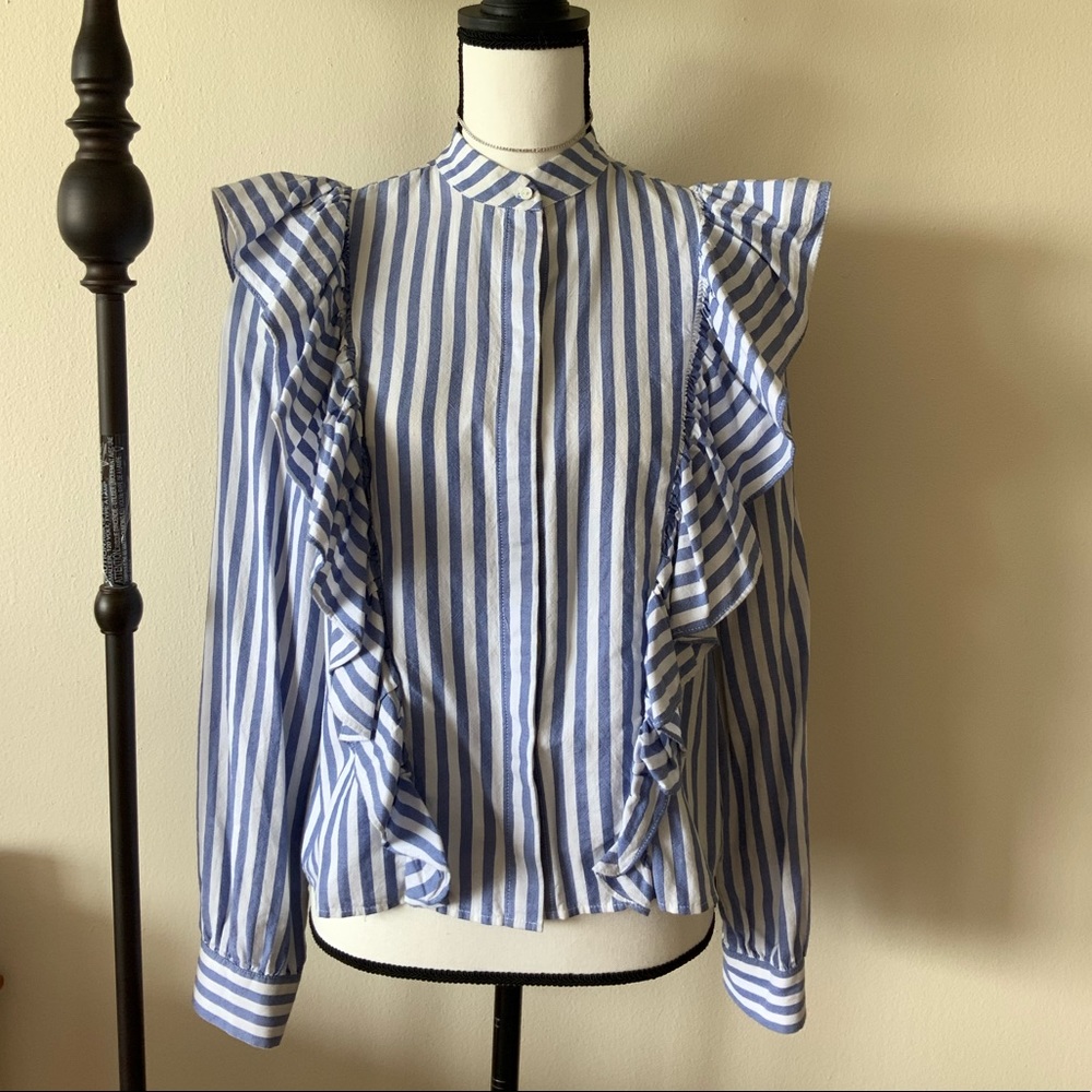 100% cotton blue blouse (not included necklaces)